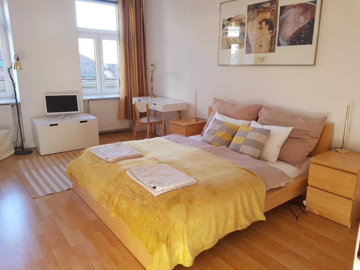 Schubert Park Apartment Near Volksopera וינה מראה חיצוני תמונה